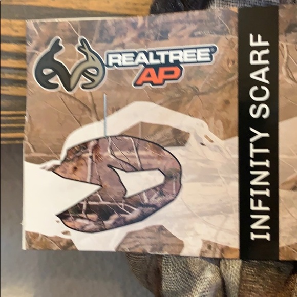 Brand new Infinity scarf - Picture 2 of 3